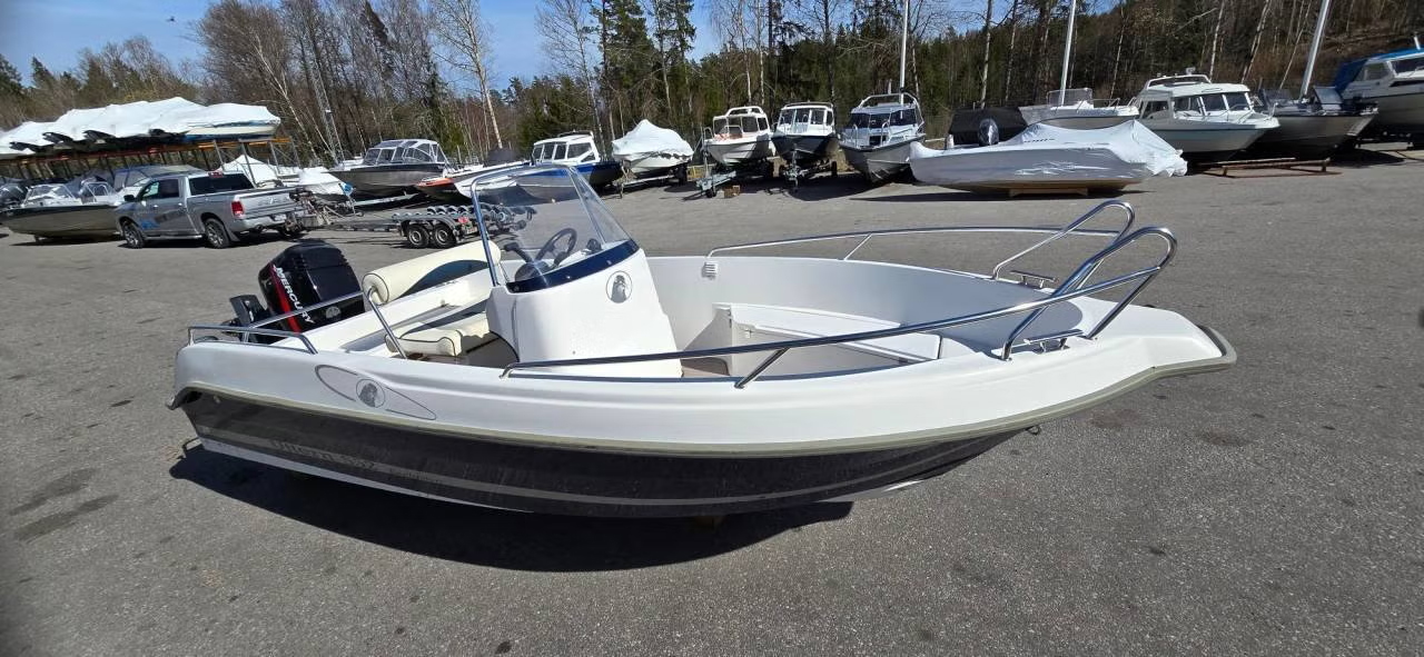 Uttern S52 Exclusive -04 Mercury 75hk bild 2
