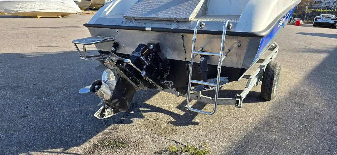 Silver Eagle 650 Cabin 1,7 L Mercuiser DTI diesel -07 bild 6
