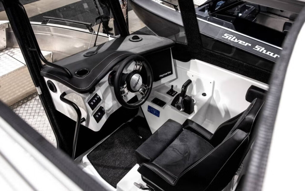 Silver Seahawk Cabin 2026 / Yamaha F200 V-Max - bild 2