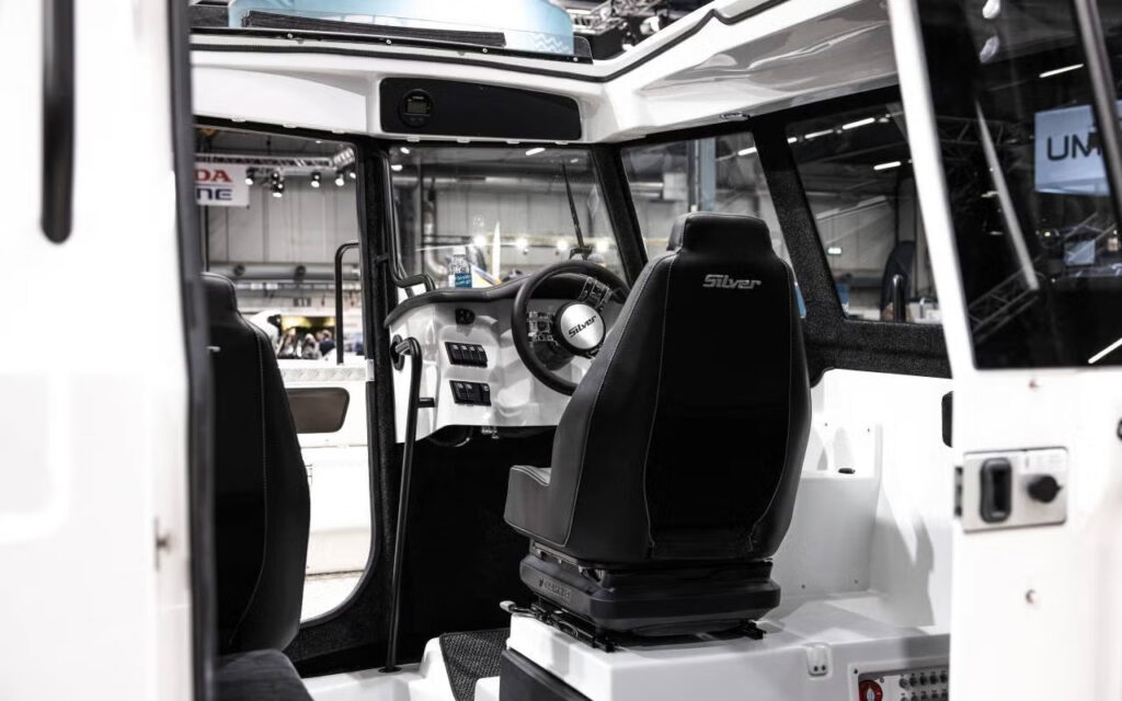 Silver Seahawk Cabin 2026 / Yamaha F200 V-Max - bild 5