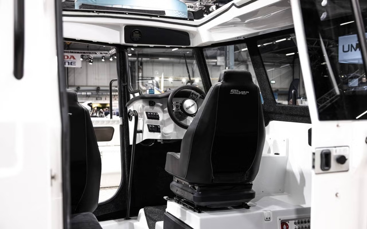 Silver Seahawk Cabin 2026 / Yamaha F200 V-Max bild 5