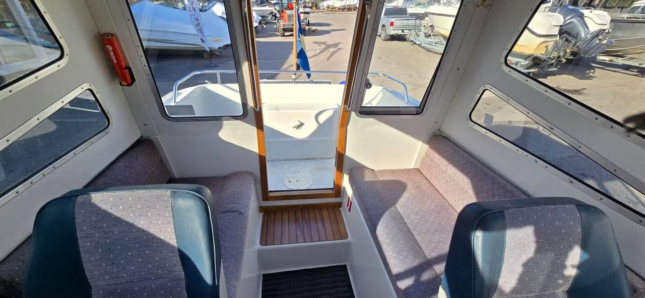 Silver Eagle 650 Cabin 1,7 L Mercuiser DTI diesel -07 bild 8