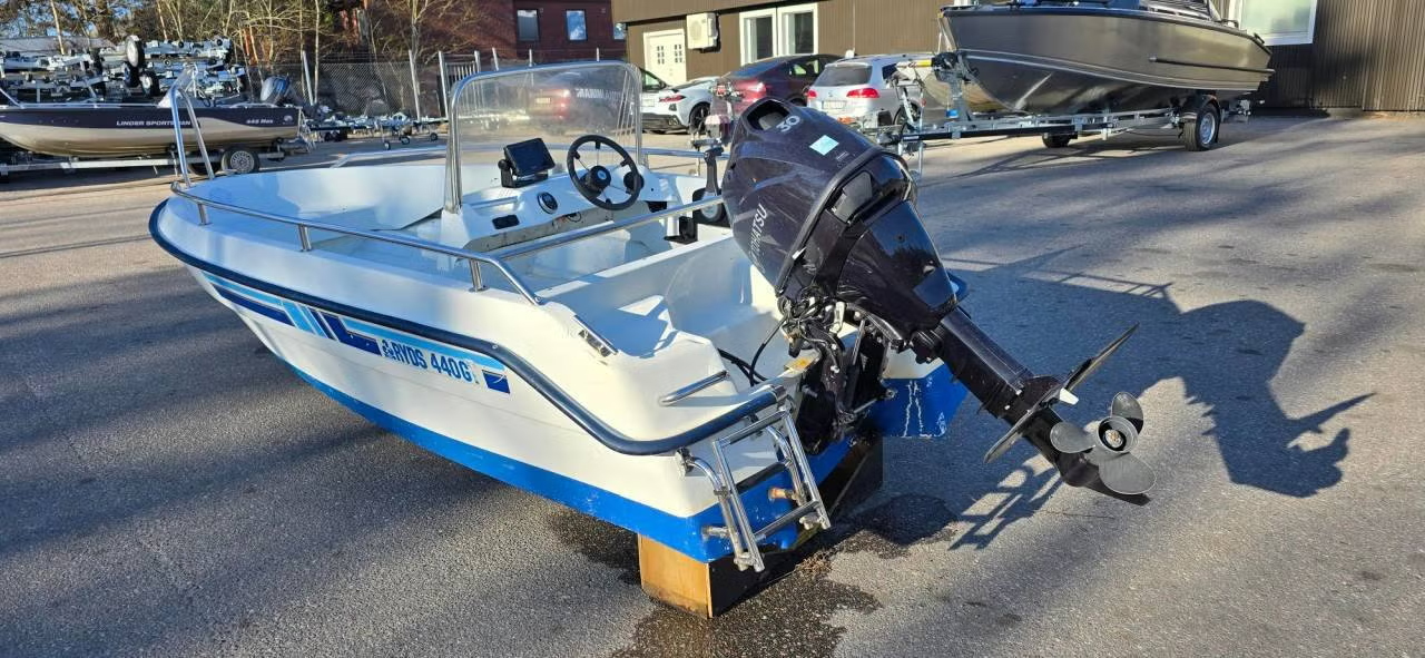 Ryds 440GT med en Tohatsu 30-2021 bild 5