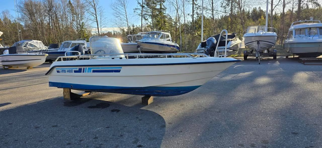 Ryds 440GT med en Tohatsu 30-2021 bild 4