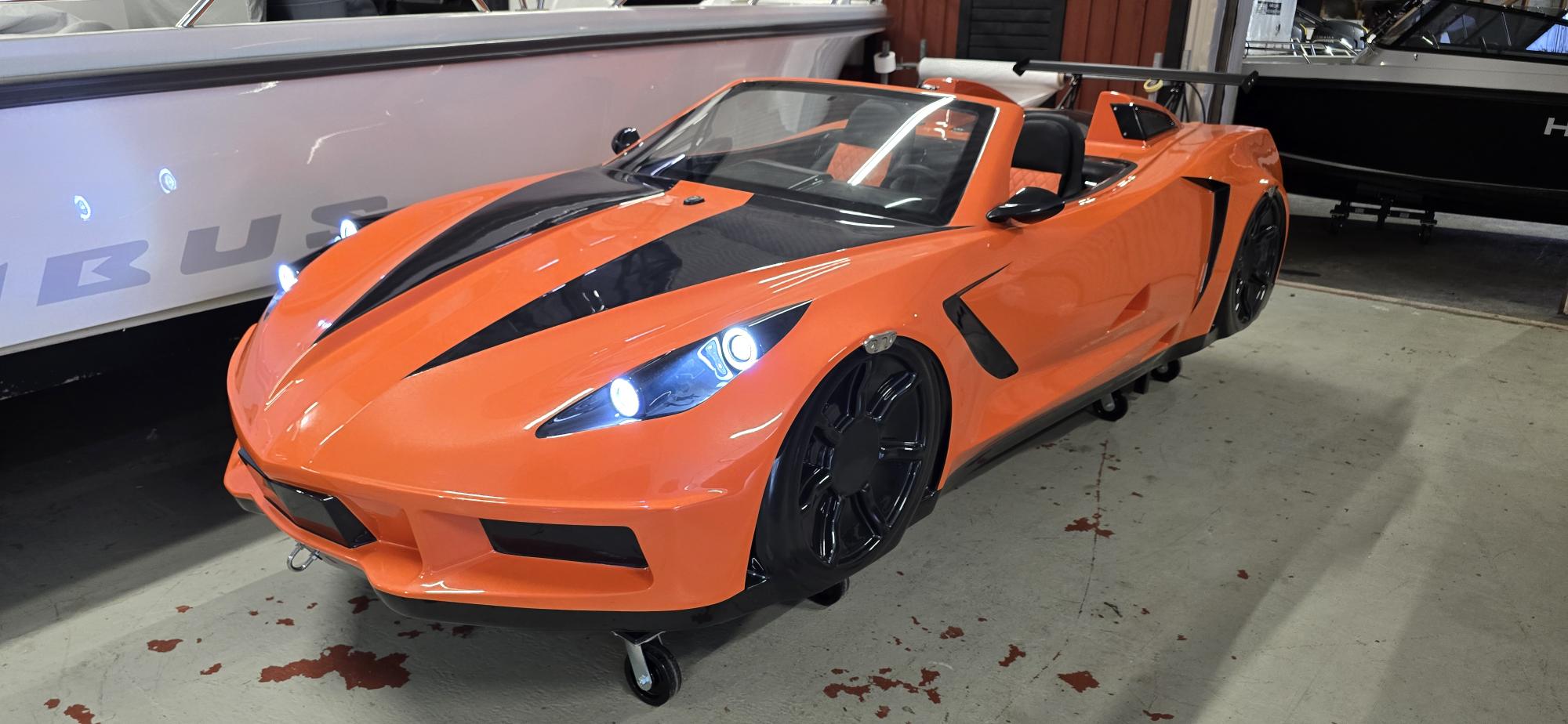 Jetcar sportbil i vattnet bild 3