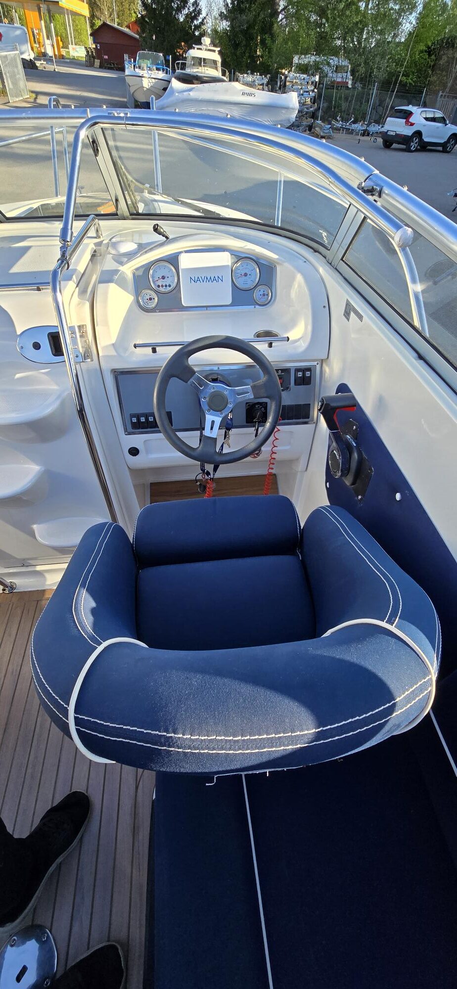 Uttern D66 Exclusive 05 Suzuki 200 årsm 2015 bild 4
