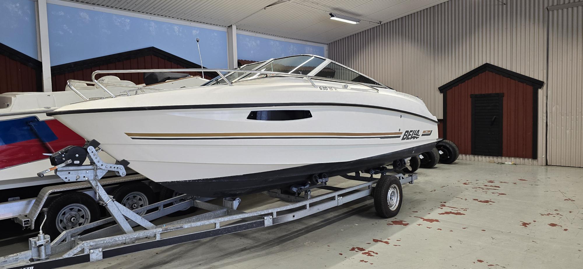 Bella 630 DC 2016 Mercury 150 bild 11
