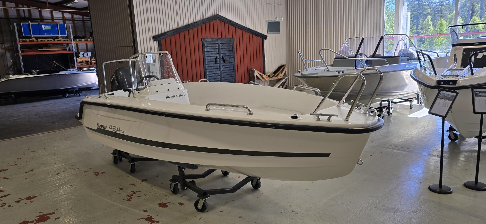 Ryds 484 -22 med en ny Yamaha F50 -26 bild 1