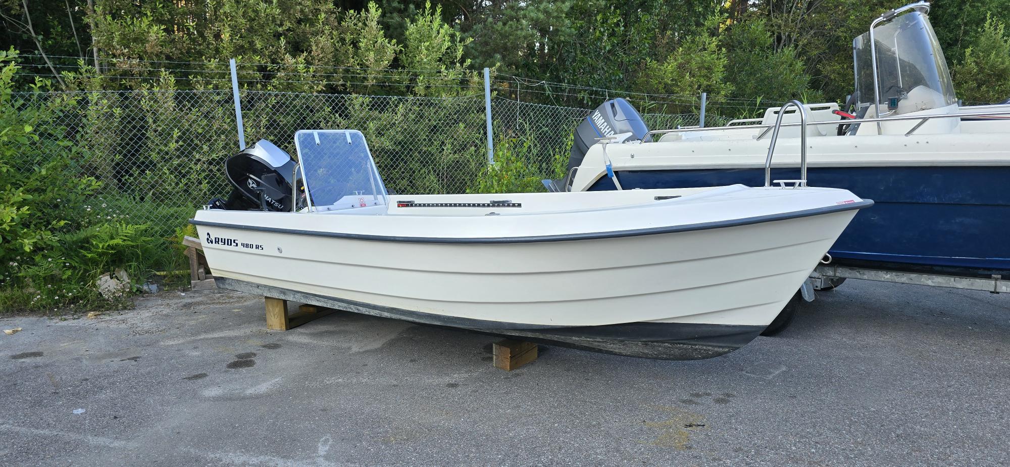 Ryds 480 RS -98 med en Tohatsu F40 -22 bild 1