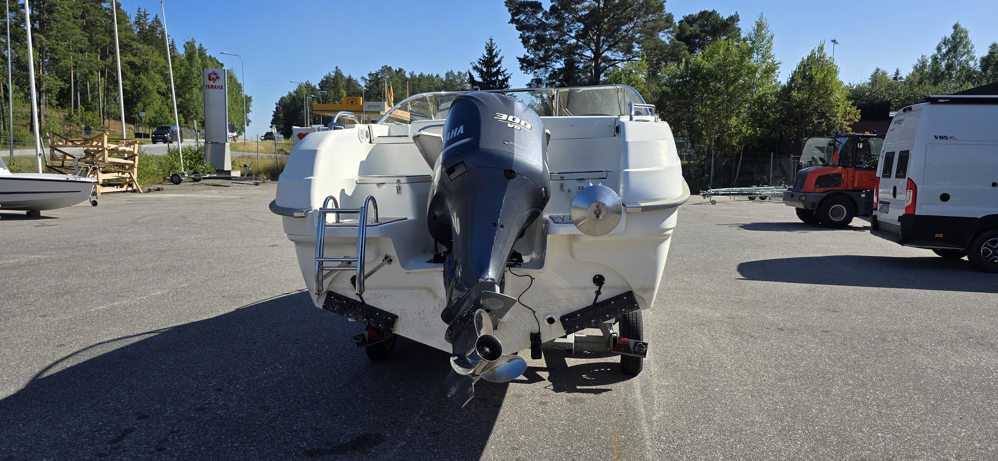 Yamarin 76 DC -2011 Yamaha F300 bild 8