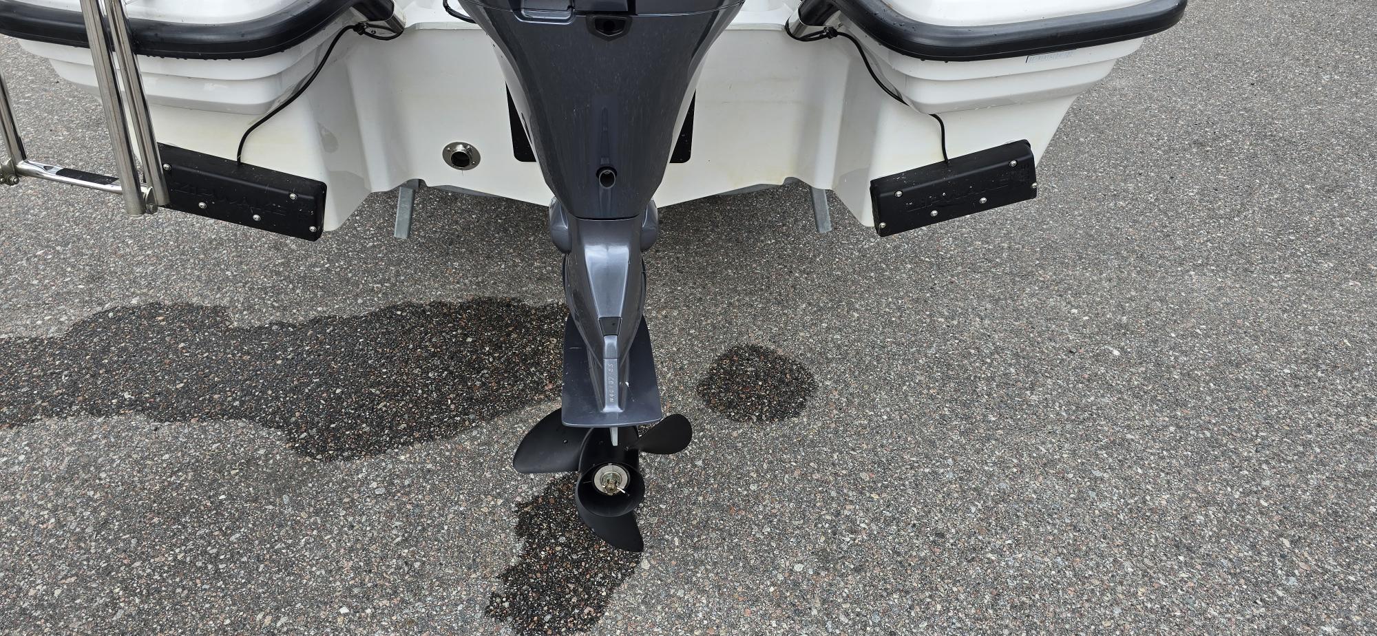 Ryds 550VI MID-C / Yamaha F115 endast 16 tim bild 7