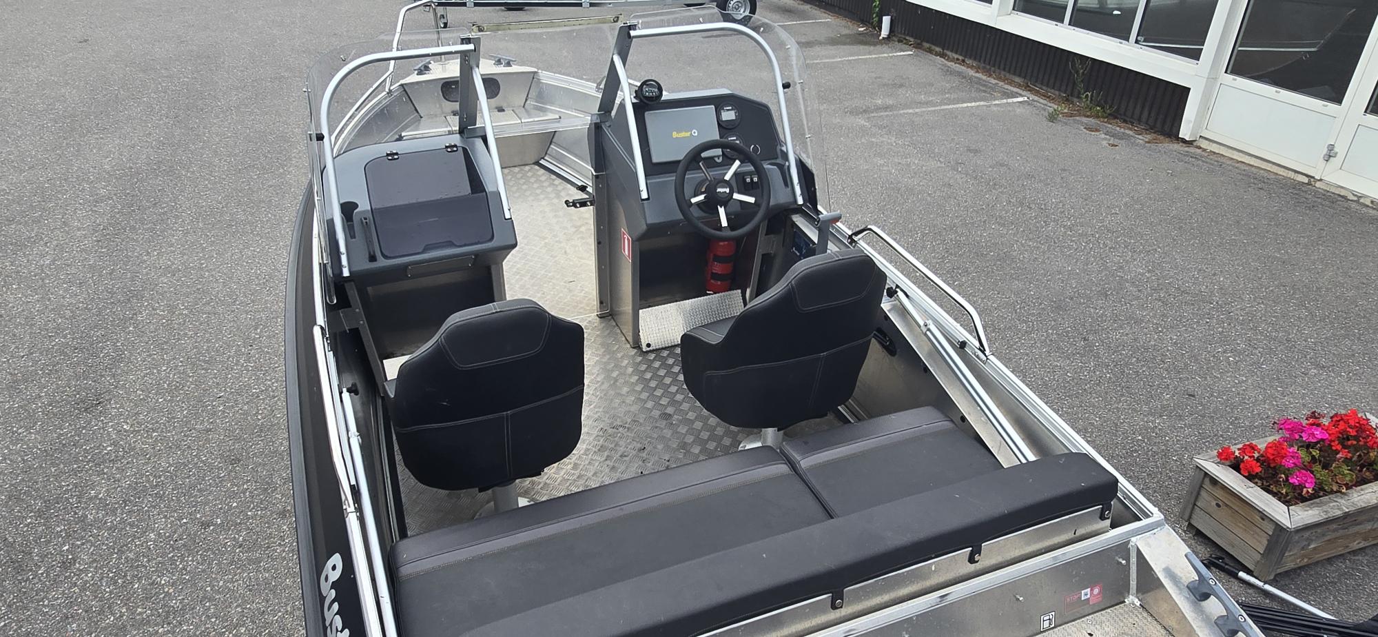 Buster LX 2022 Yamaha F60 bild 6