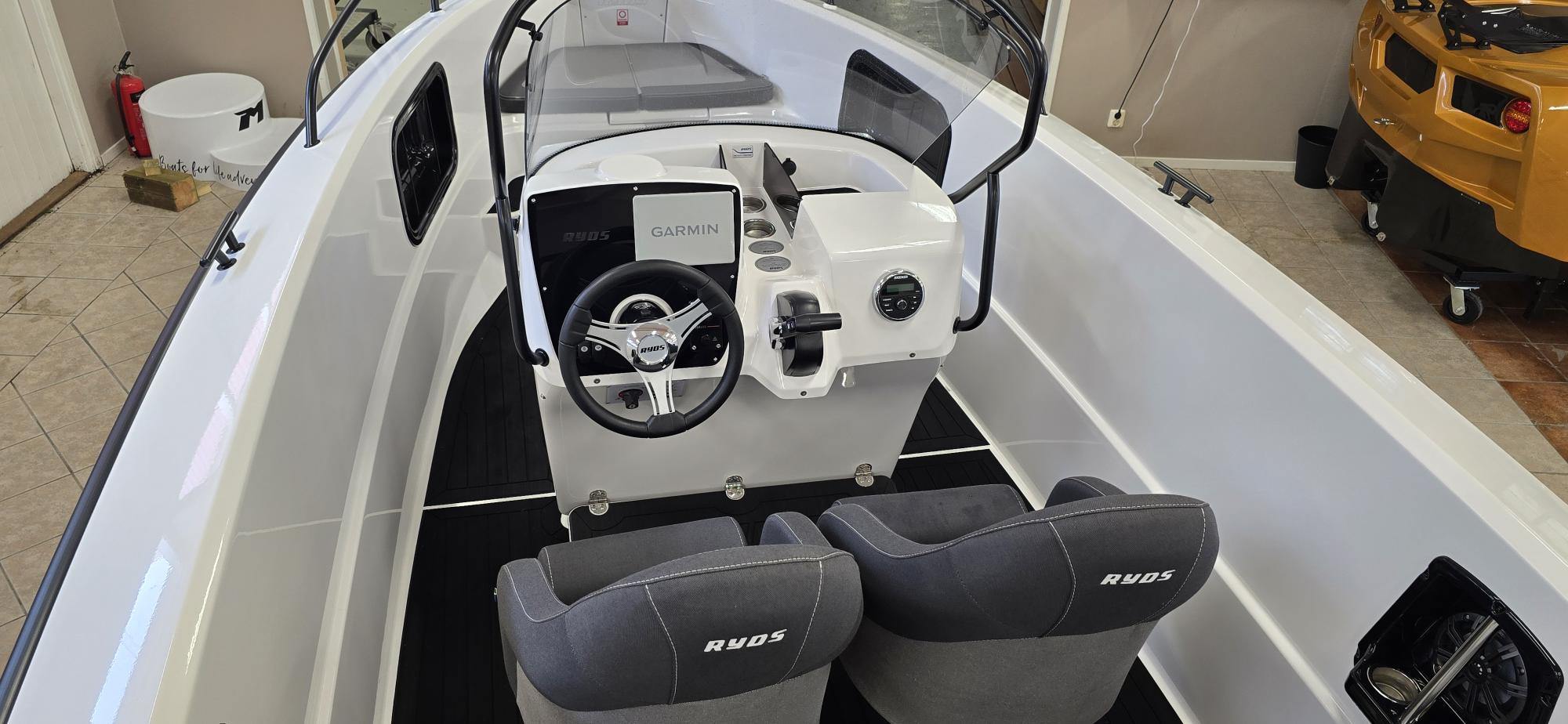 Ryds 630 Mid-C S-LINE / Yamaha F115 endast 28 tim bild 4